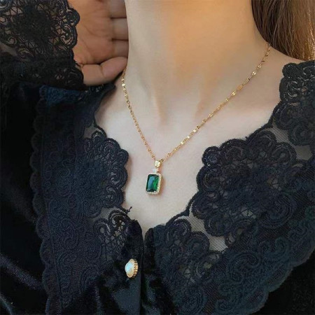 18k Gold Plated Green Pendant Necklace -401